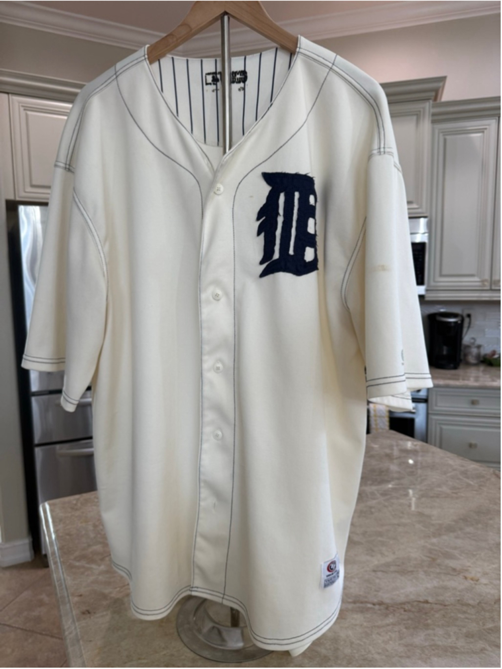 Men's True Fan Detroit Tigers Jersey XXL Off-white Navy Blue vintage jersey